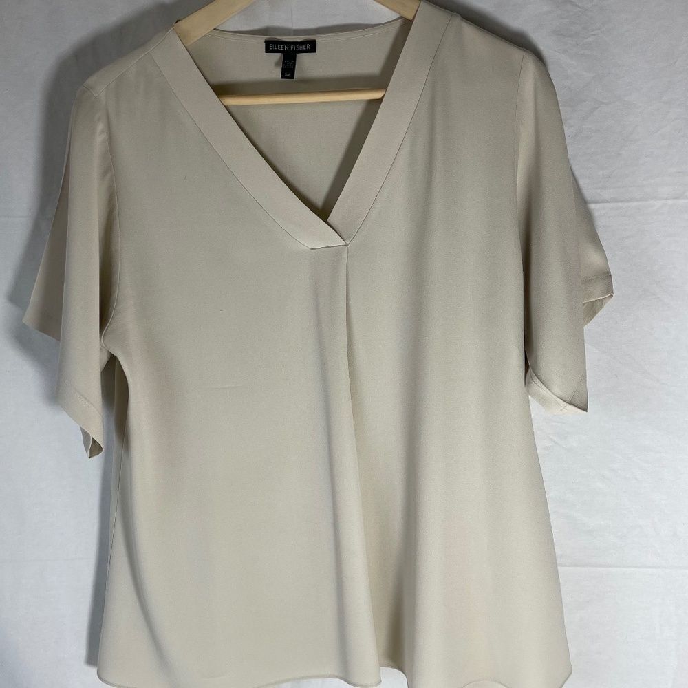 Eileen Fisher Bone Silk Georgette Blend Crepe V Neck Front Pleat Top Sz S
